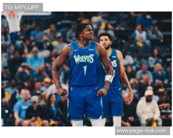 爱德华兹揭秘麦丹比赛时激情四溢的防守表现与平日高冷形象的反差 爱德华兹揭秘麦丹比赛时激情四溢的防守表现与平日高冷形象的反差